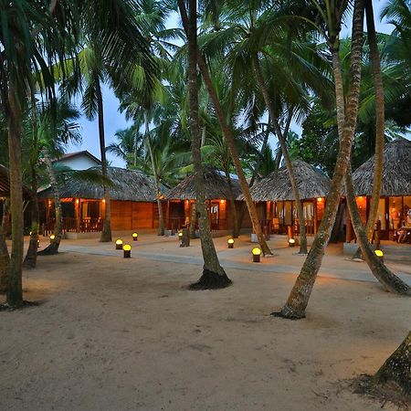 Thejan Beach Cabanas Bentota Buitenkant foto