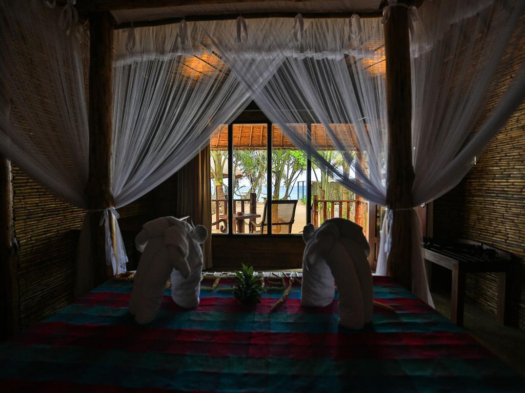 Thejan Beach Cabanas Bentota Kamer foto