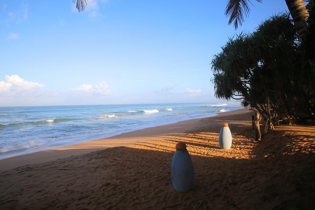 Thejan Beach Cabanas Bentota Buitenkant foto